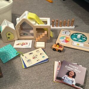 LOVEVERY The Observer Play Kit - Excellentnt Condition